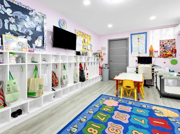 726 Manor Court image 22 of 29