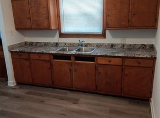 3976 S 2nd St, Milwaukee, WI 53207