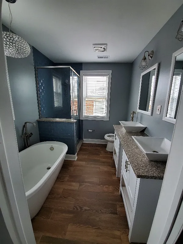 Building Photo - 2415 Chesterfield Ave