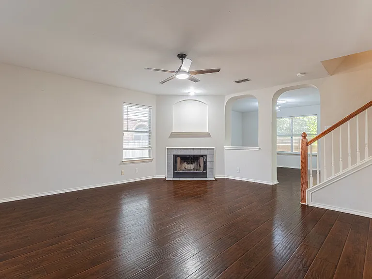 3604 Meade St — Photo 5