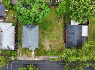 35 Riverview Ave, Pawtucket, RI 02860