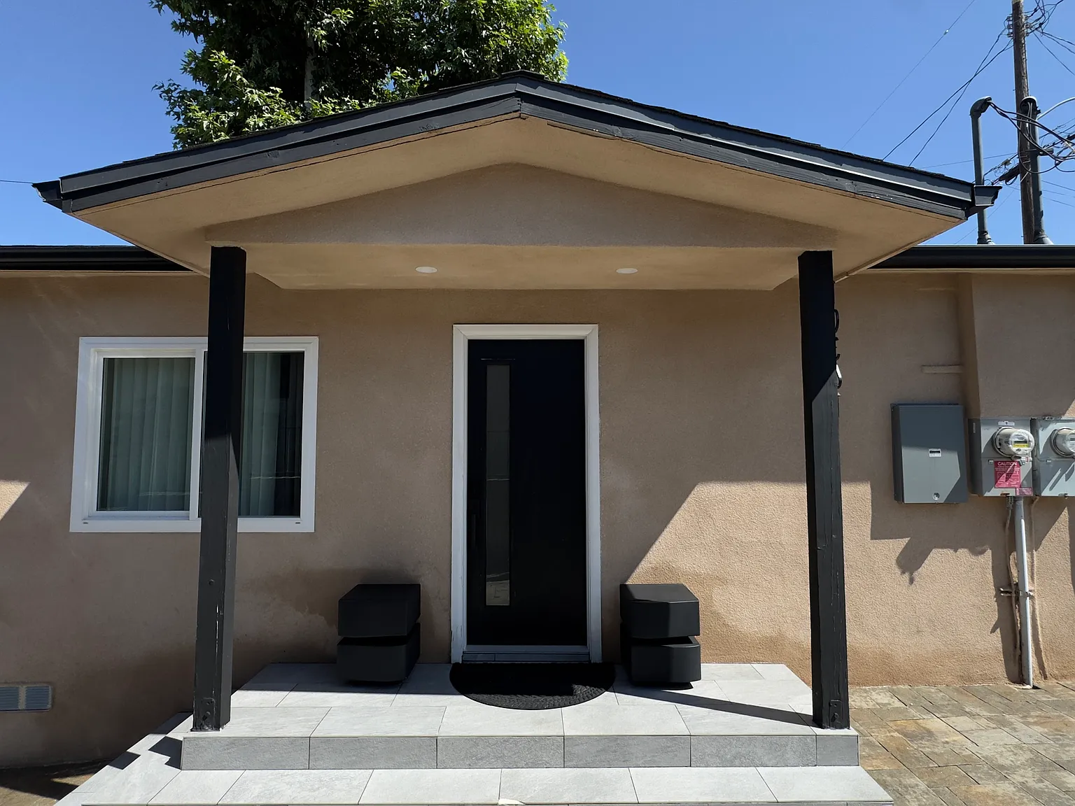 1 bed, 726 sqft, $3,499 — Photo 1