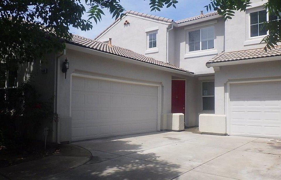1st image of 1409 Sandhill Dr
