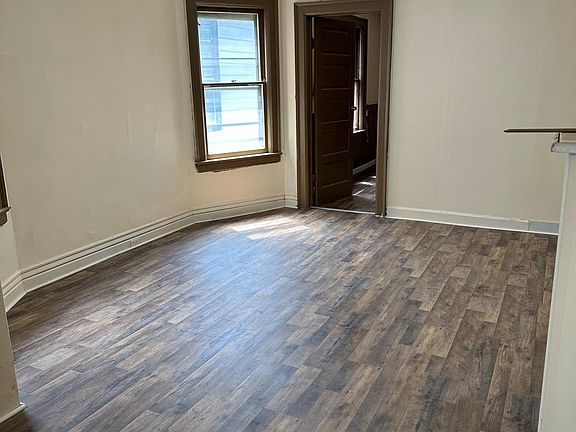 5th image of 243 Leroy Ave