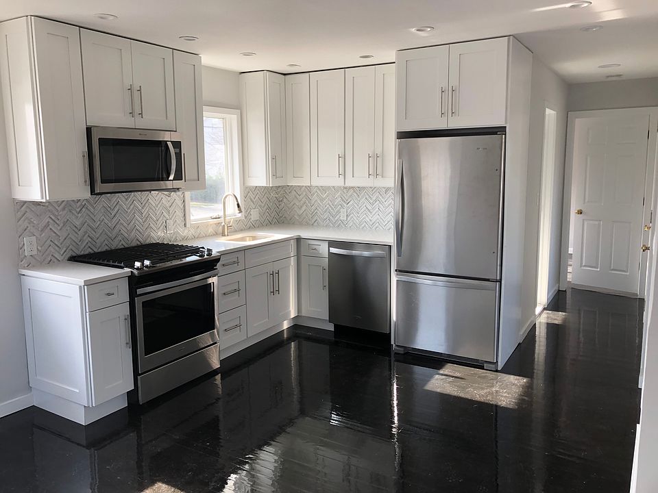 1st image of 271 Evans Ave