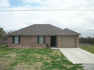 1002 Hidden Hills Dr, Corsicana, TX 75110