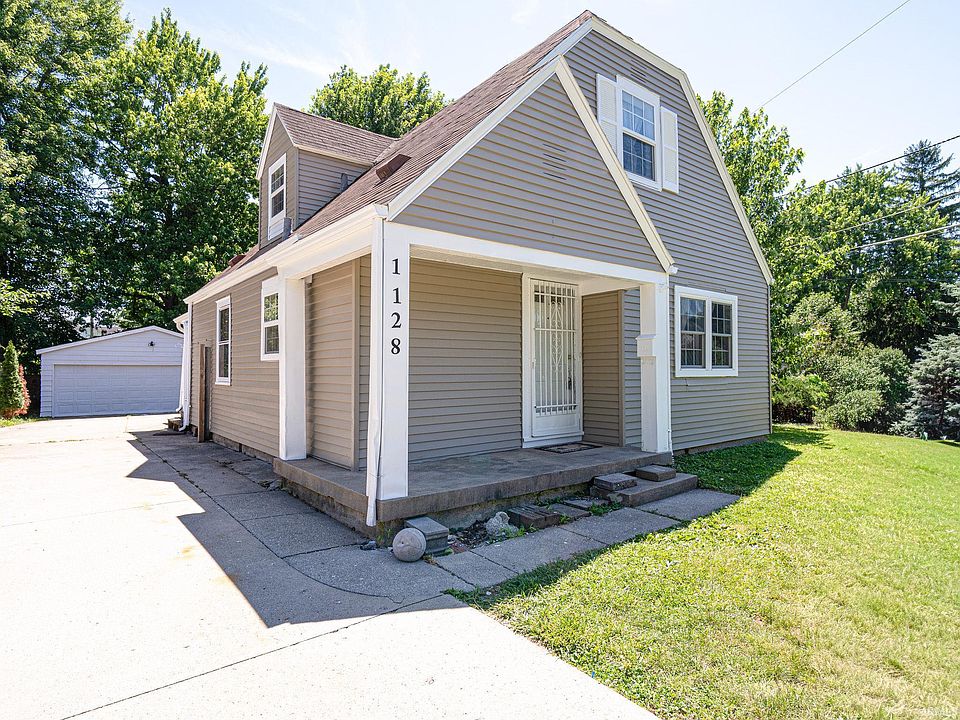 1st image of 1128 Somerset Ln