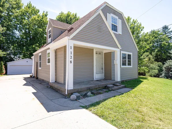 1128 Somerset Ln, Fort Wayne, IN 46805