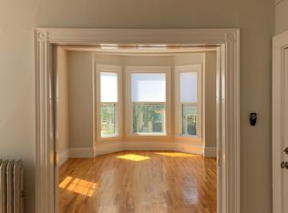 73 Emery St, Portland, ME 04102