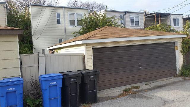 2nd image of 1717 N Linder Ave
