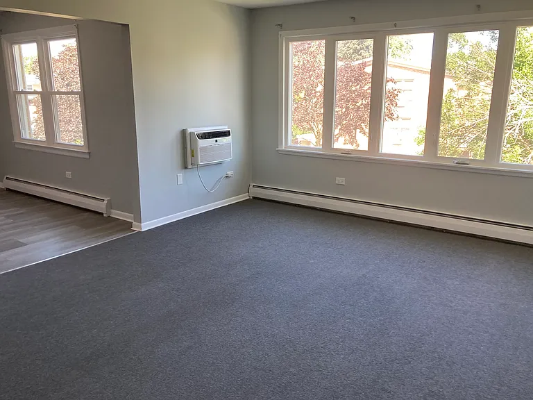 1084 Arnold Ct #2 — Photo 2