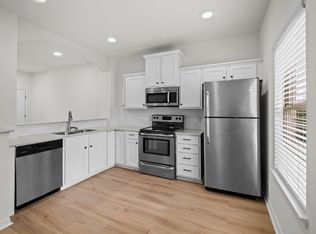 1626 N Leverett Ave, Fayetteville, AR 72703