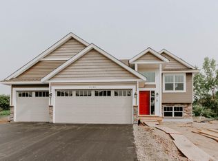 20420 Rush Meadow Ln, Rogers, MN 55374