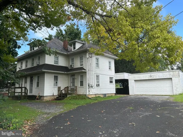 191 Wecaf Rd, New Holland, PA 17557