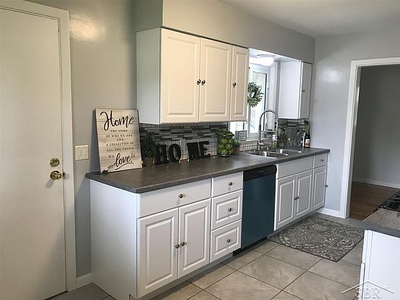 2nd image of 2610 Kuhlman Dr
