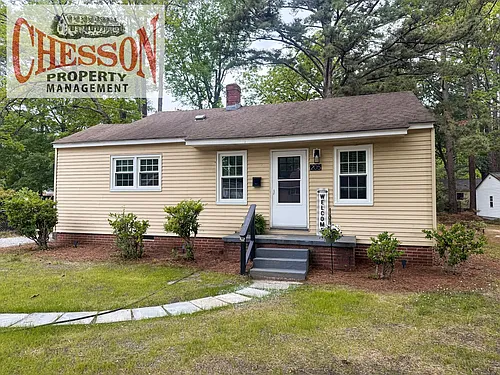 205 Clyde Ave N Photo 1