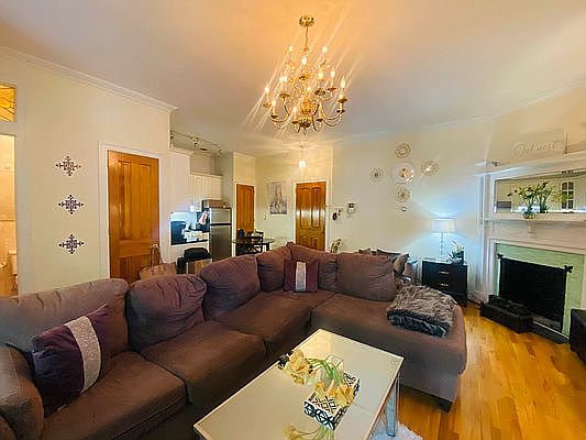 4th image of 305 W 91st St APT 3r