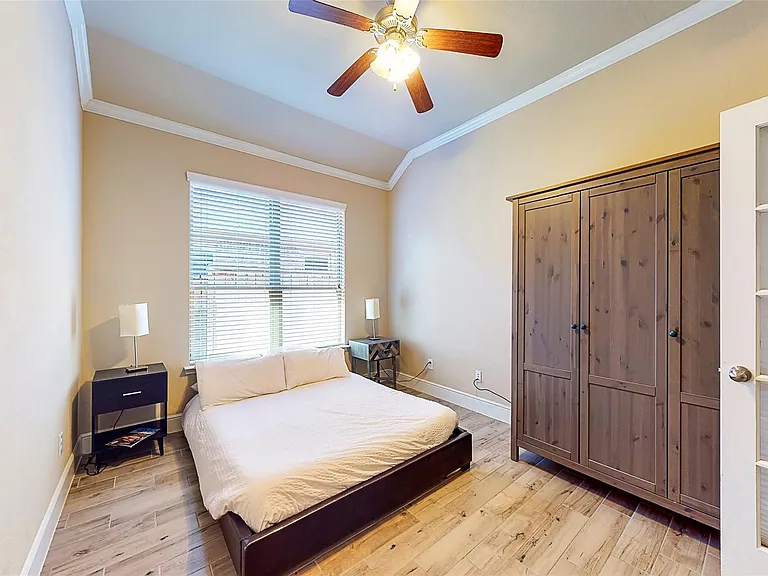 151 W Wading Pond Cir — Photo 9