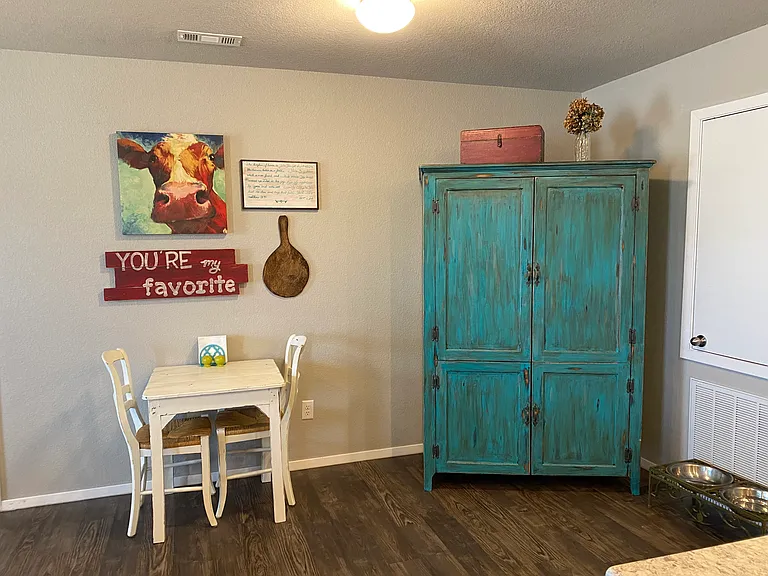 248 E Anabranch Ct #1 — Photo 2