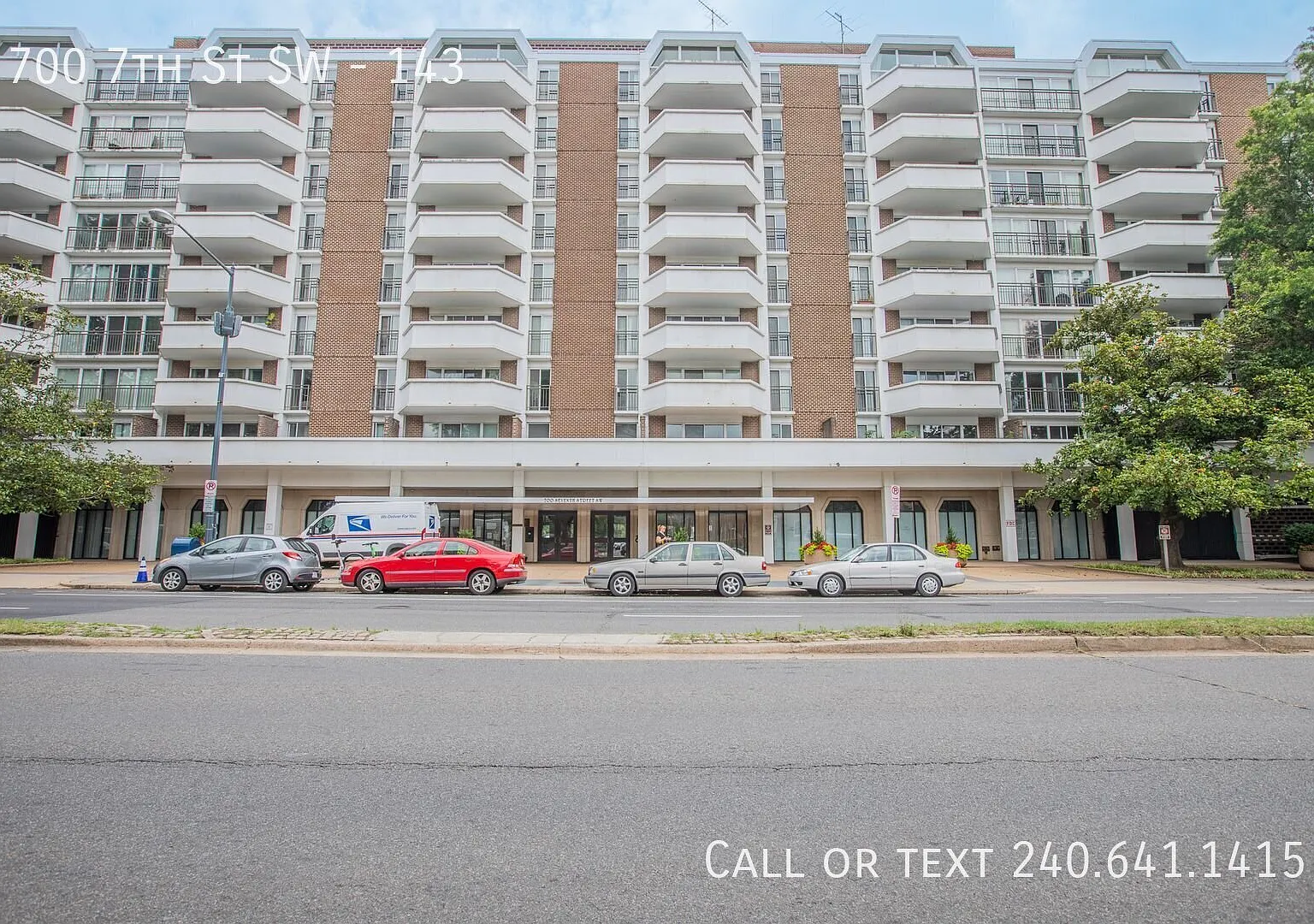 Amazing 2 BR/2 BA Condo in Southwest Waterfront! — Photo 2