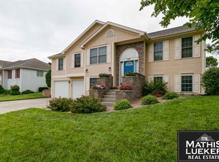 225 Navajo Dr, Junction City, KS 66441