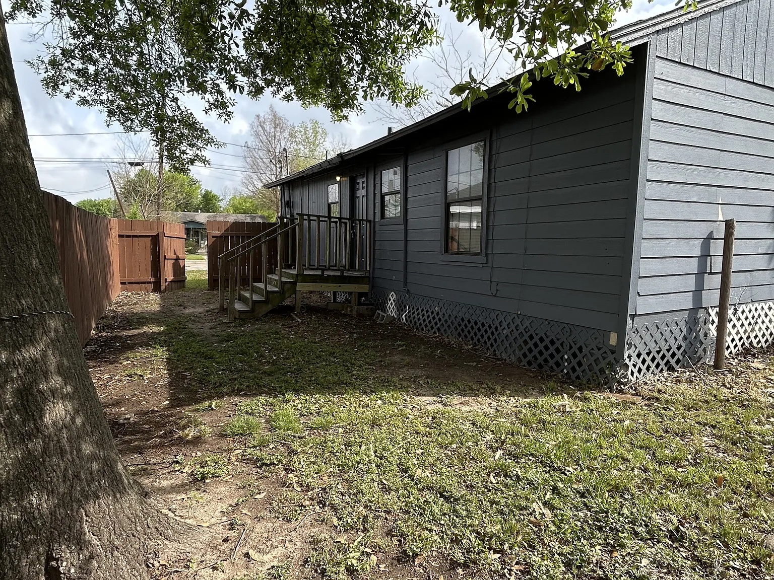 301 West Austin Duplex - 2 — Photo 3