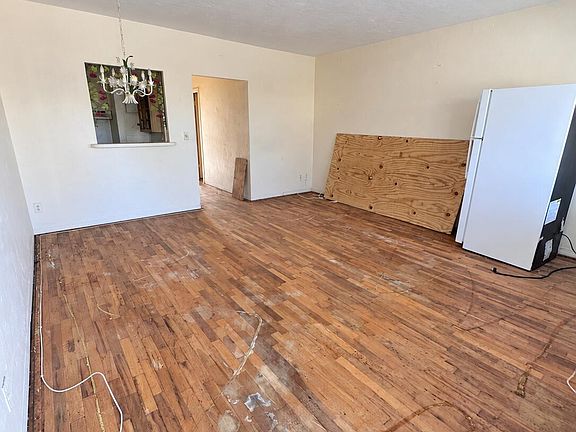 2nd image of 600 LAYNE Boulevard #211