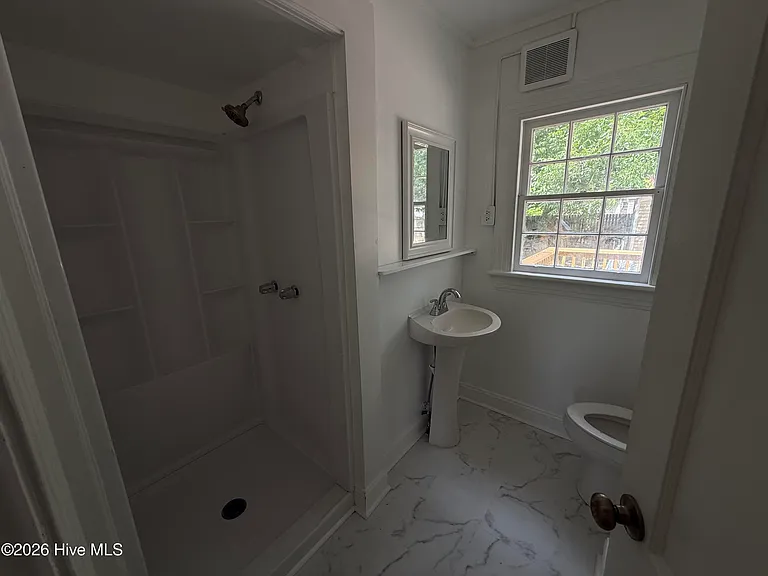 2519 S Memorial Dr — Photo 8