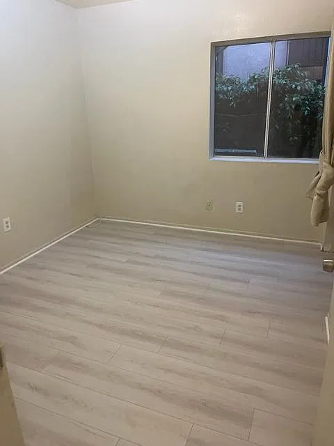 4 bed, 1600 sqft, $3,560 — Photo 3