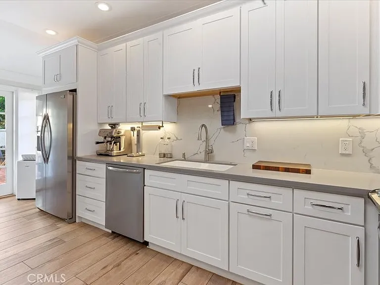 8 Sandbar Dr — Photo 12