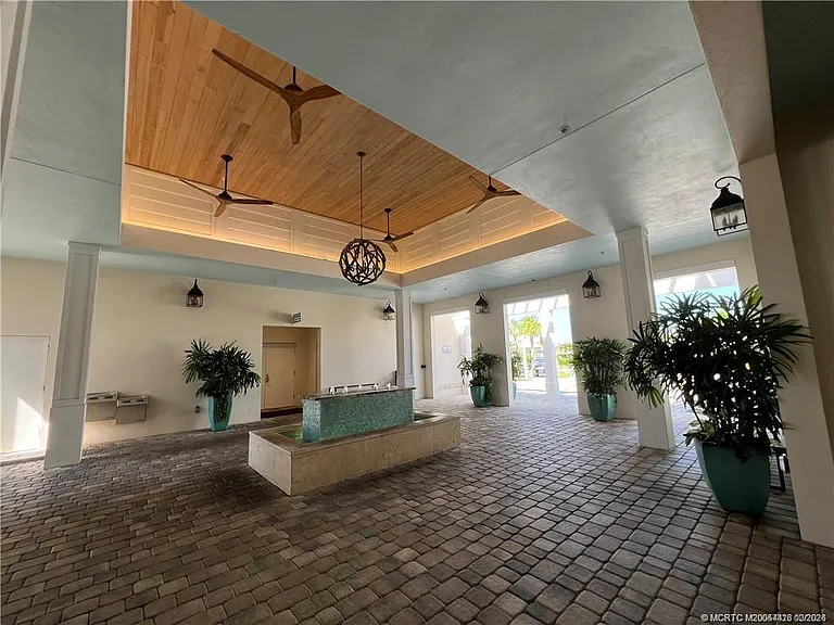 102 Shoal Dr — Photo 31