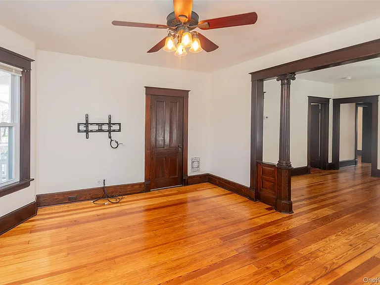 15 Taylor Ave — Photo 13