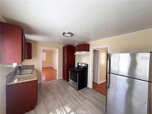 5th image of 12924 Prairie Ave #C