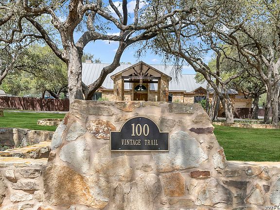 3rd image of 100 Vintage Trail Dr