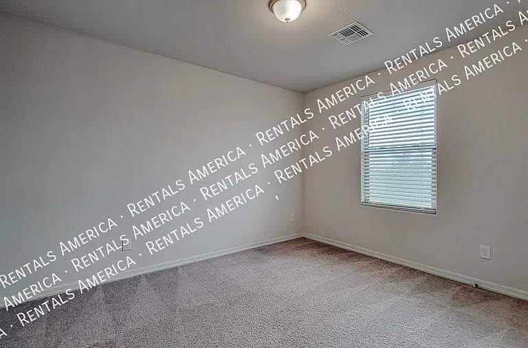 229 E Watson Pl — Photo 31