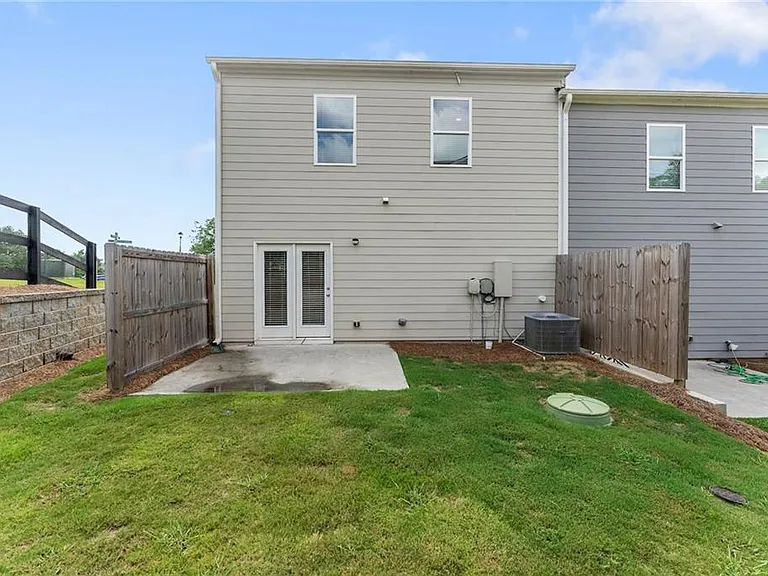 300 Stoneybrook Dr — Photo 34