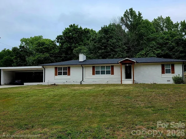 691 Rich Hilton Rd, Thomasville, NC 27360
