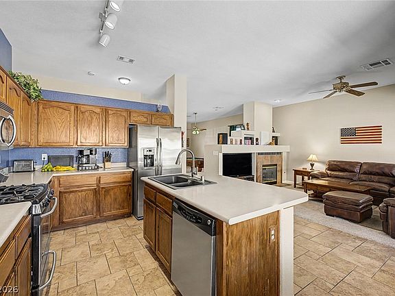 3rd image of 1104 Deshields Ave
