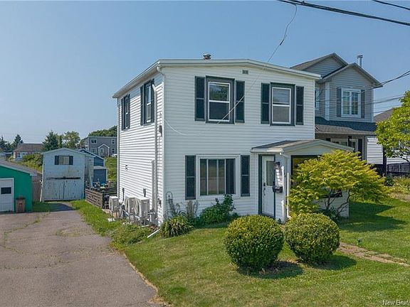 2nd image of 148 Bellevue St