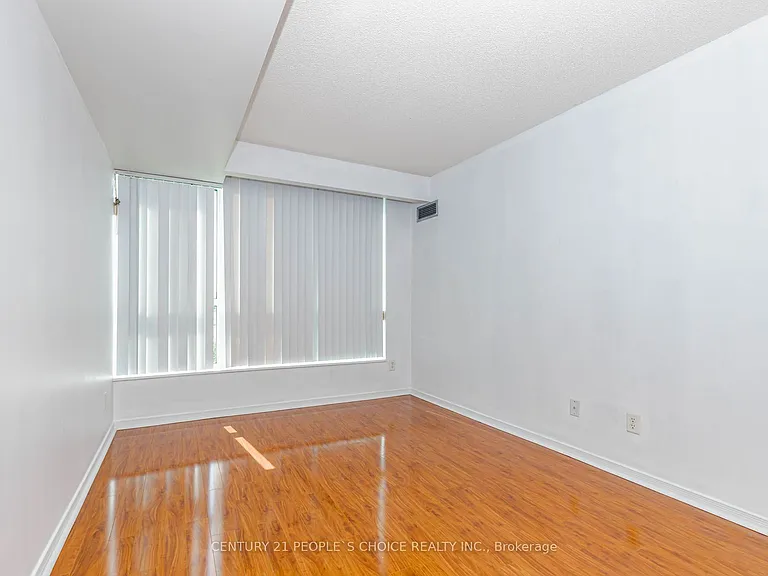 2565 Erin Centre Blvd #506 — Photo 16