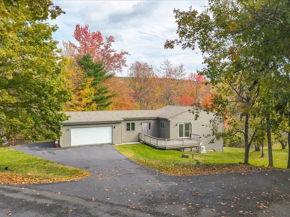 96 Vosburgh Road, Averill Park, NY 12018