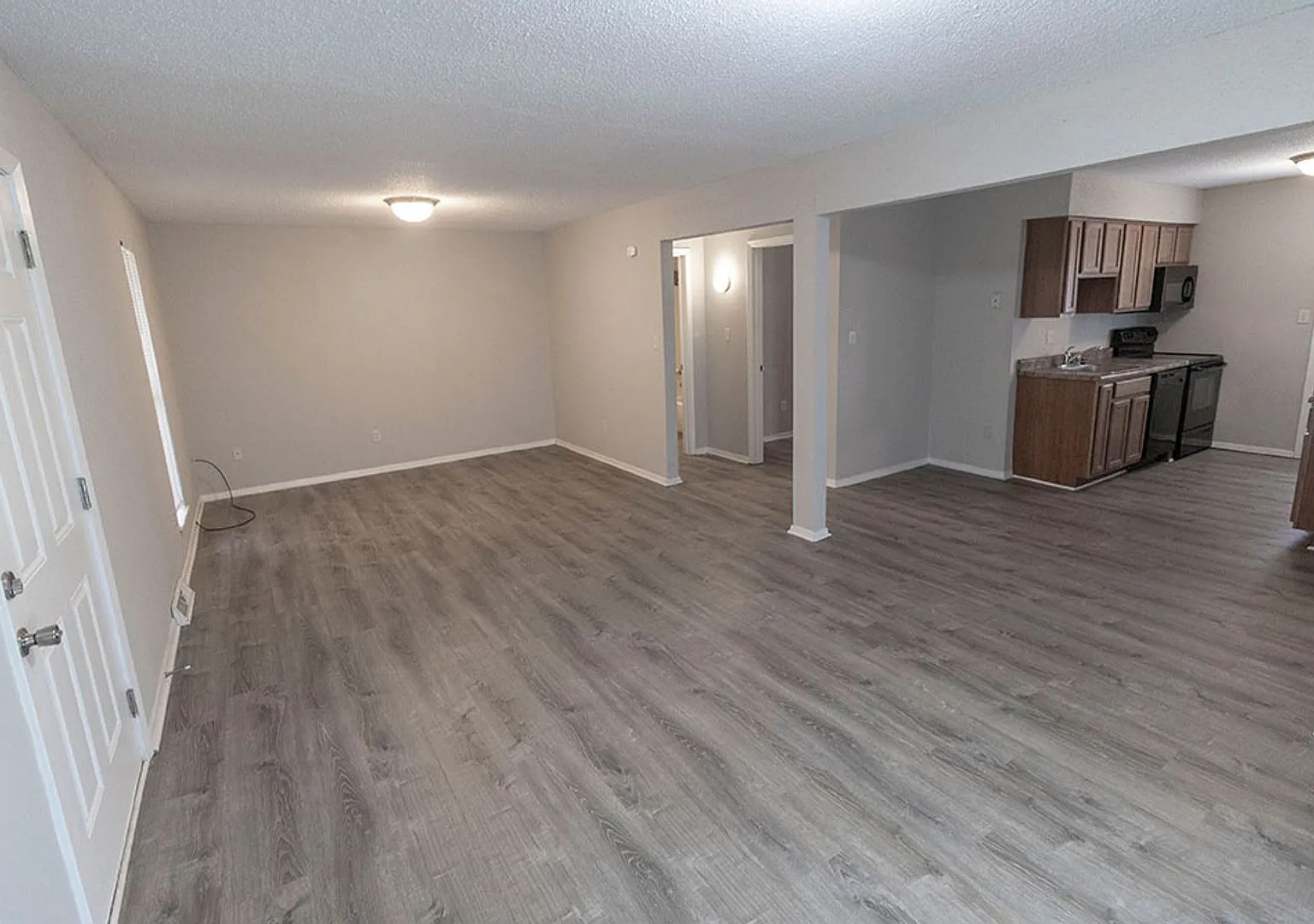 Central 3 BDR Duplex — Photo 1