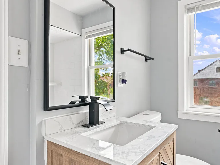 3677 Somerset Ave — Photo 11
