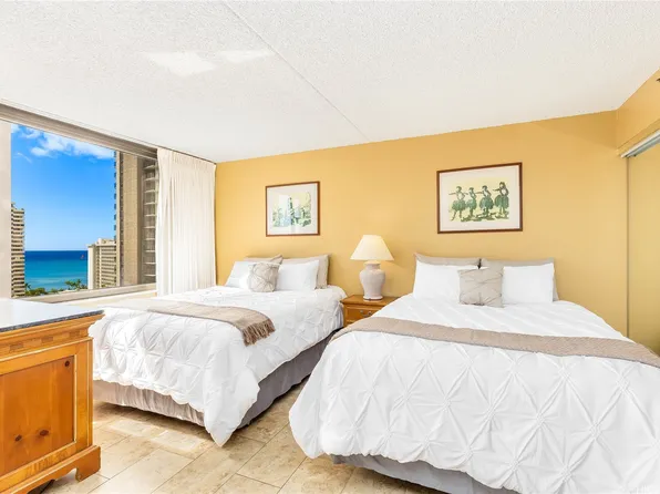 201 Ohua Ave #1706, Honolulu, HI 96815
