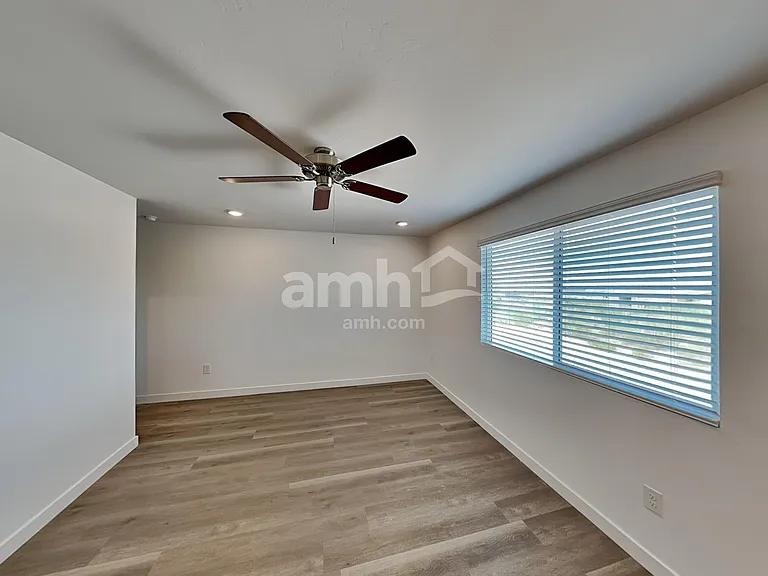 6144 W Calle Lago — Photo 10