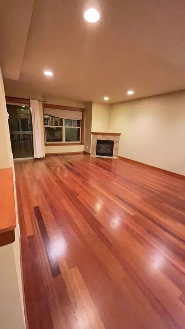 Ballard/Greenwood Townhouse — Photo 4