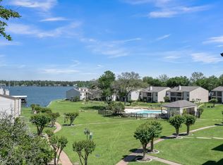 Lakeview Dr BUILDING 301, Conroe, TX 77301