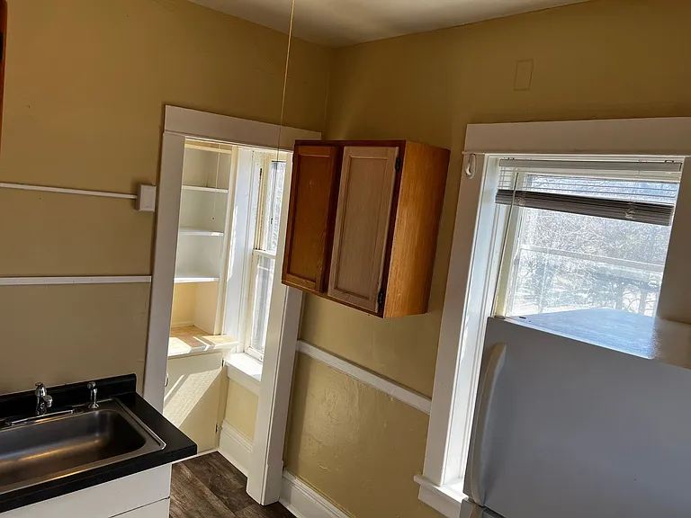 467 Herschel St. — Photo 24