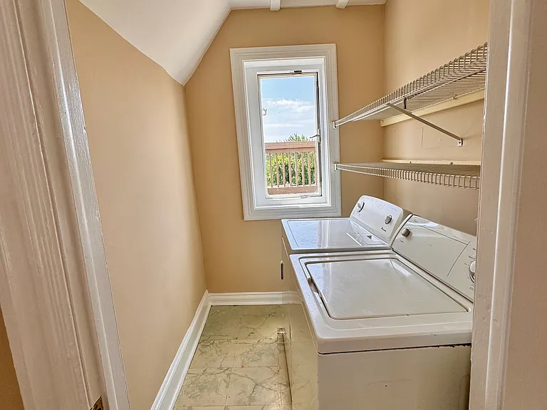 220 Osborn St #2 — Photo 30
