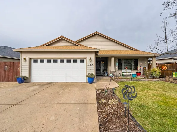 155 Glenwood Dr, Eagle Pt, OR 97524